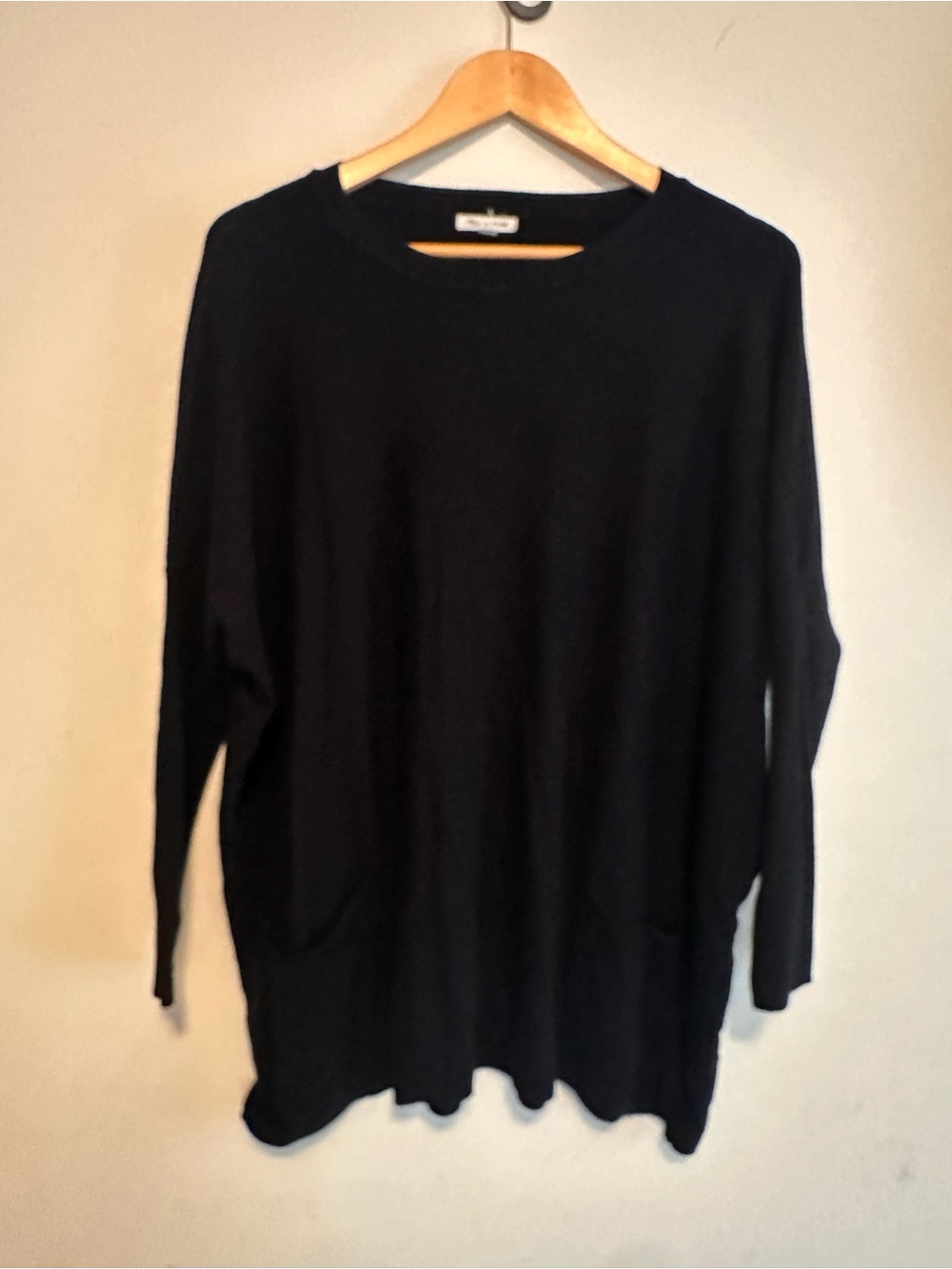 Tea N Rose Boyfriend Pocket Sweater Black M/L Oversized
